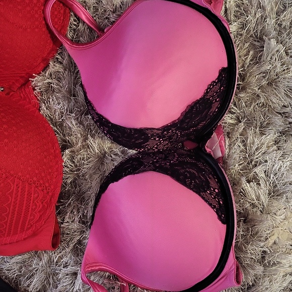 Bundle Cacique Black, Pink, and Red Bra Set - Picture 2 of 12